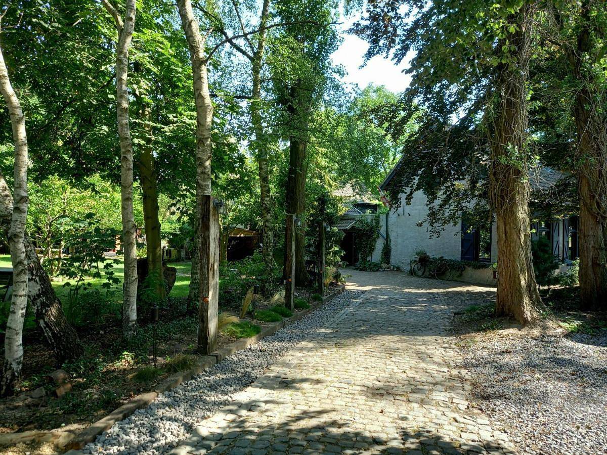 B&B Wood, Food & More in Alphen, Nordbrabant