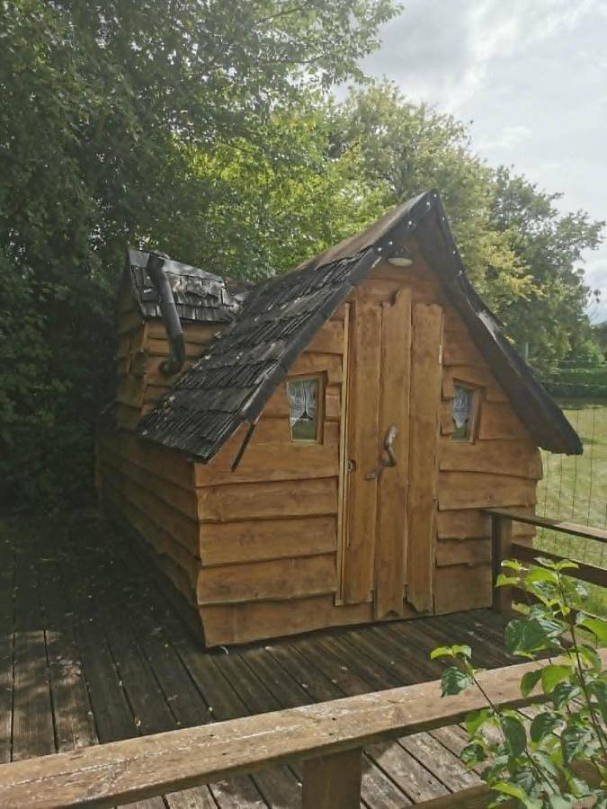 Location de vacances pour 3 personnes, avec Terrasse ainsi que Jardin et Piscine à Verteillac - 3