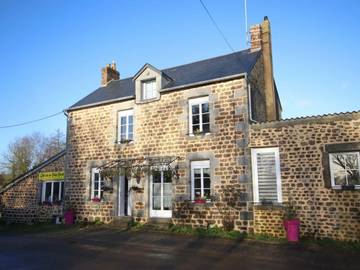 Gîte pour 14 personnes, avec jardin à Dompierre