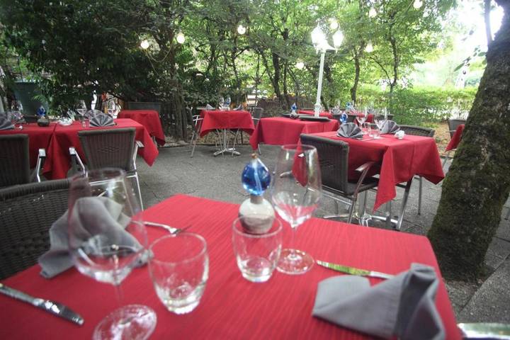 Hôtel pour 2 personnes, avec terrasse et jardin dans Saint-Priest-Taurion - 3