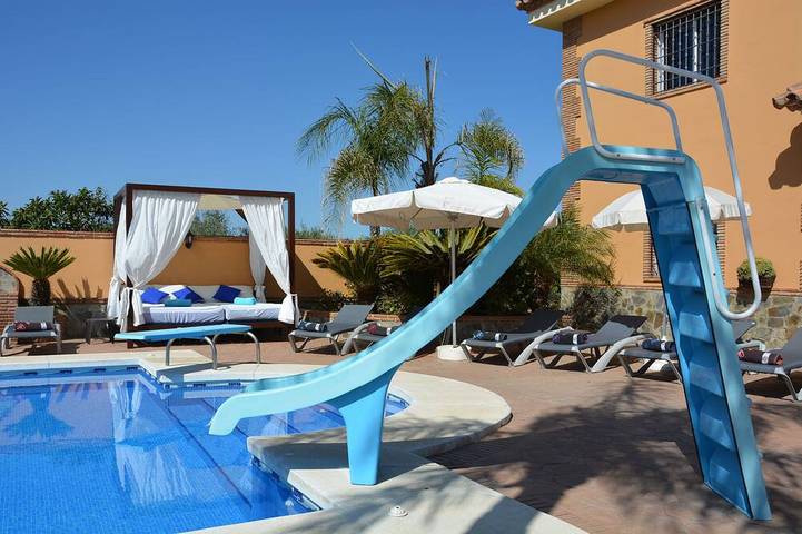 Villa Mit Grossem Pool Mit Klimaanlage (14x8), In Der Nähe Der Strände Und Golf Wifi Und Bbk in Alhaurín de la Torre, Cordillera Penibética