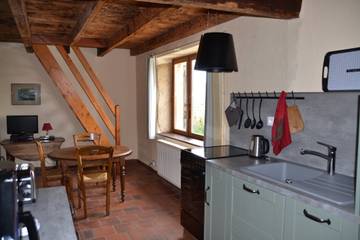 Maison De Vacances pour 4 Personnes dans Bourgvilain, Région de Mâcon, Photo 4