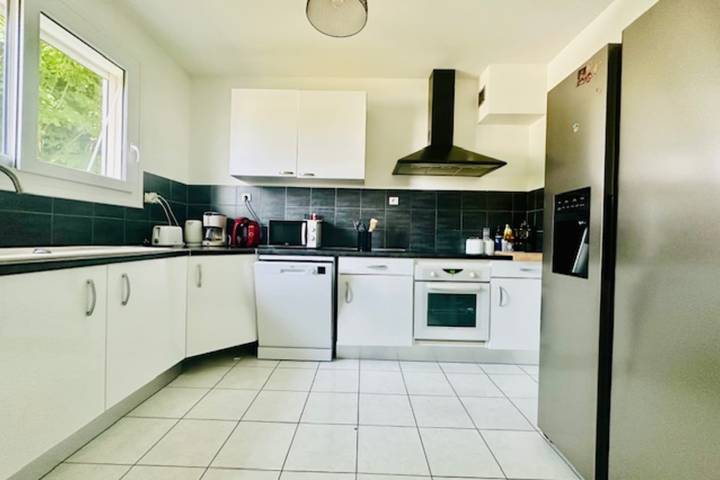 Location de vacances pour 6 personnes, avec jardin à Périgny - 4