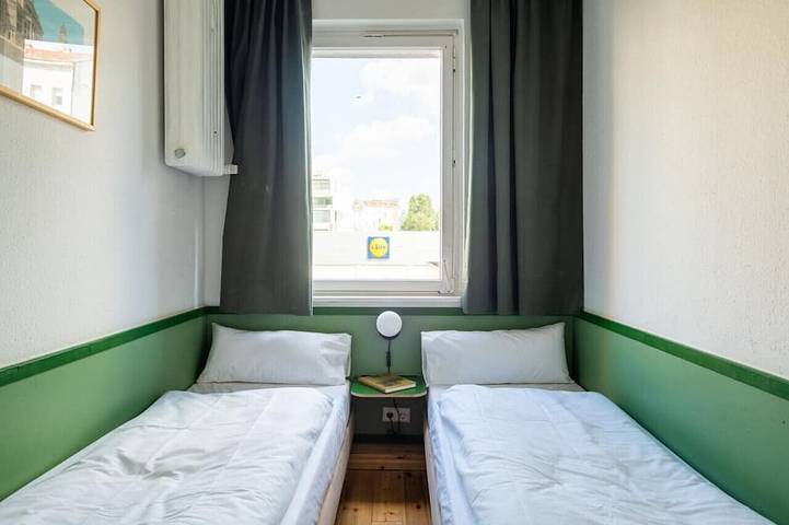 Ferienwohnung für 9 Personen, mit Balkon in Wedding Berlin - 2