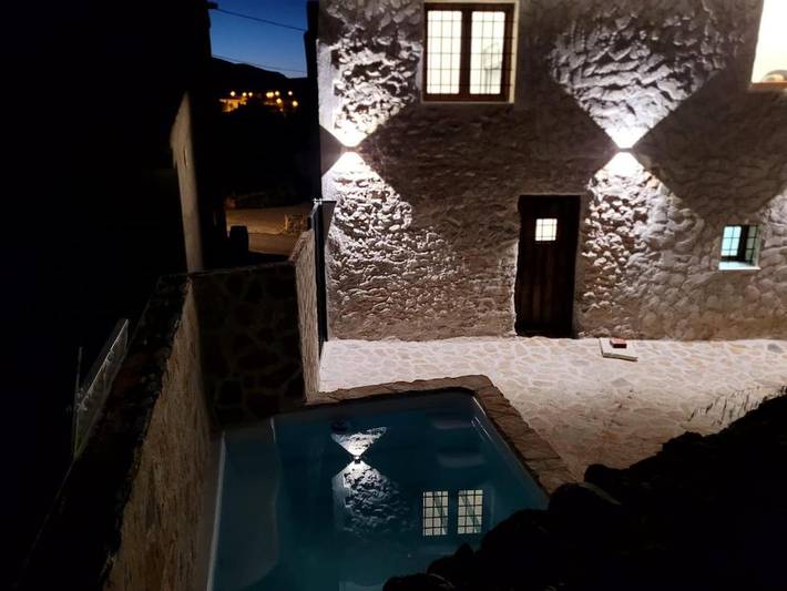 Casa rural para 19 personas, con jardín además de piscina y vistas en Lorca