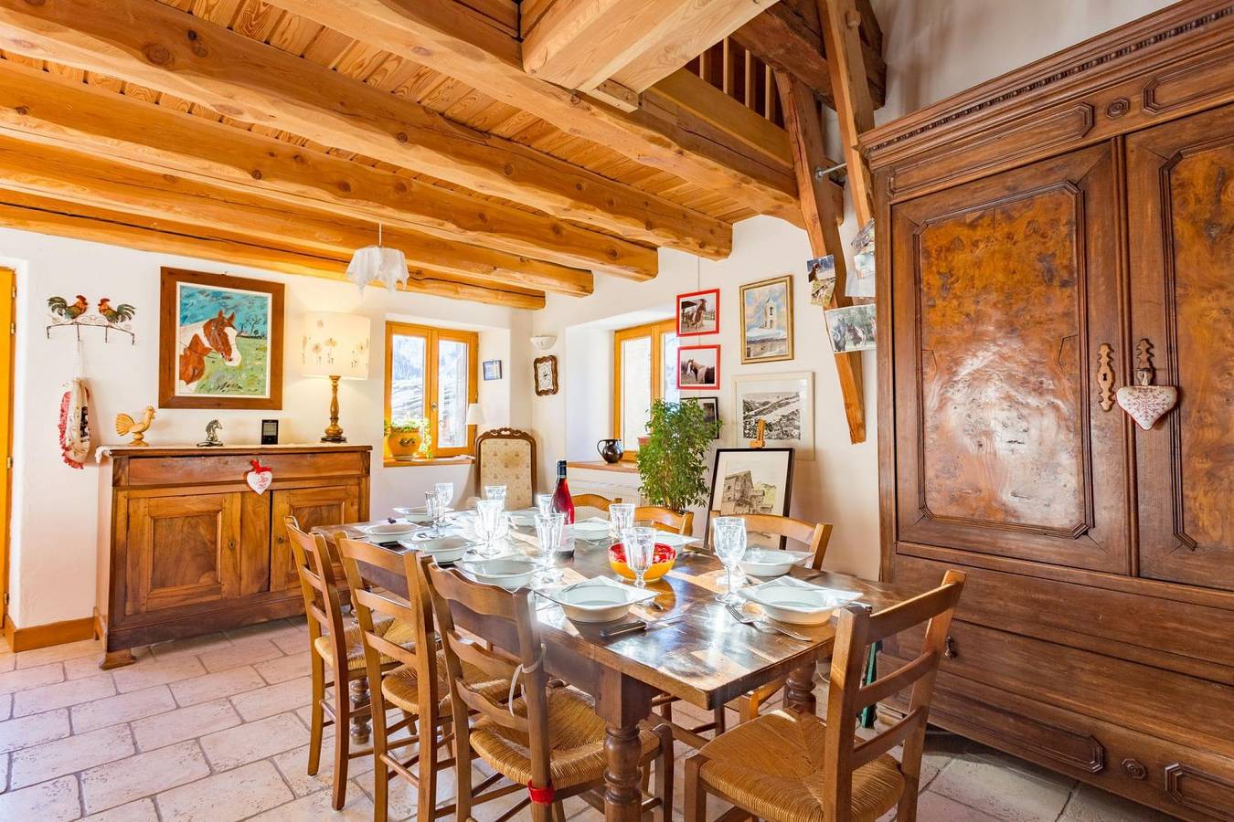 Apartamento entero, Apartamento 'L'Alpazen' con vistas a la montaña, balcón y Wi-Fi in Saint-Véran, Queyras