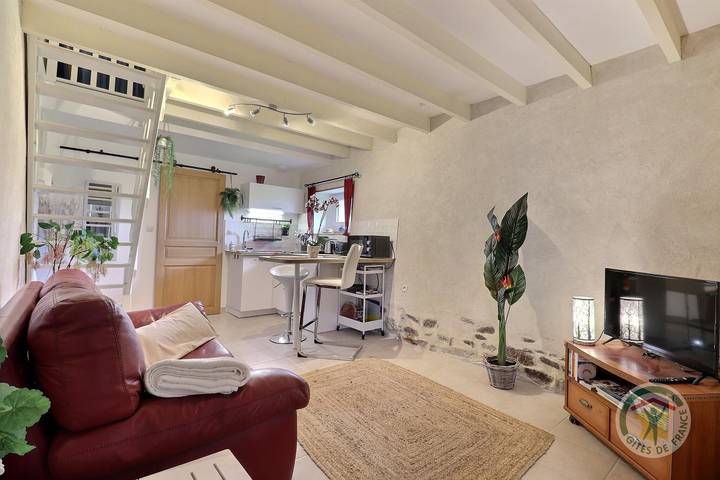 Gîte pour 2 personnes, avec Terrasse ainsi que Jardin et Vue à Montfort-sur-Meu - 2