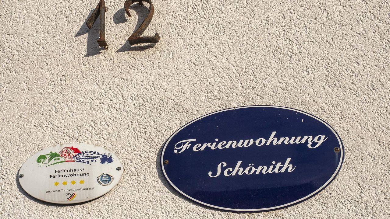 Geheel vakantieappartement, Vakantieappartement voor 4 personen met balkon in Saarburg, Mosel-Saar