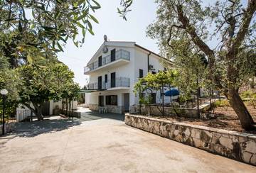 Location de vacances pour 4 personnes, avec vue et jardin, animaux acceptés dans Rodi Garganico