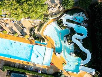 Gîte pour 6 personnes, avec jacuzzi et sauna, animaux acceptés à Nant