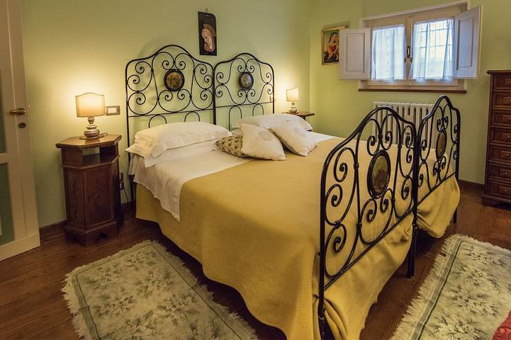 Villa Nuba,residenza 5min dal centro,jacuzzi,eco piscina,wifi veloce,parcheggio, in Perugia, Perugia e dintorni