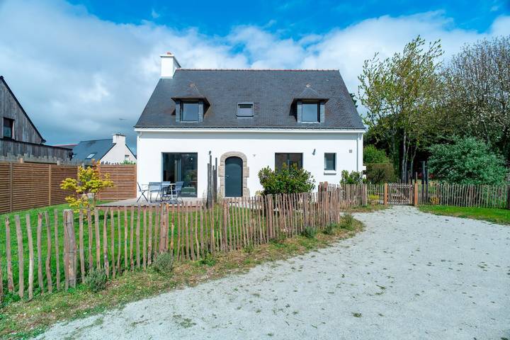 Gîte pour 4 personnes, avec Terrasse et Jardin à Locmariaquer