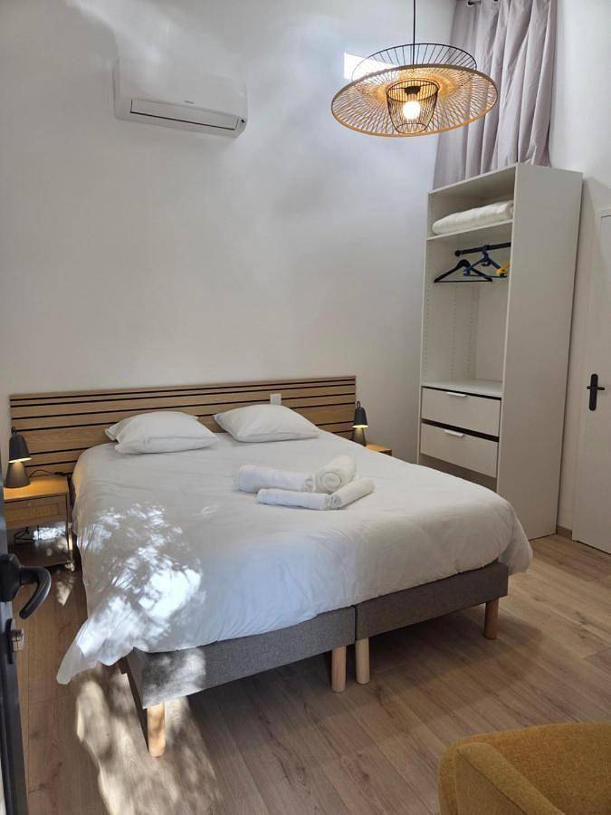 Chambre d’hôte pour 2 personnes, avec terrasse, animaux acceptés