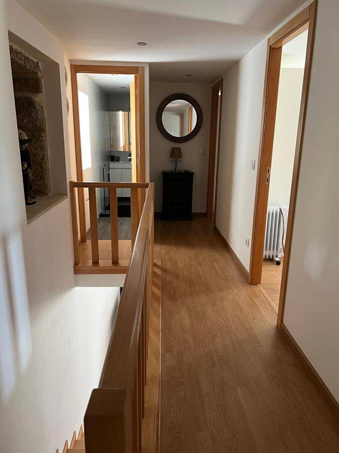 Location de vacances pour 6 personnes, avec vue ainsi que terrasse et jardin, animaux acceptés à Ribeira de Pena - 3