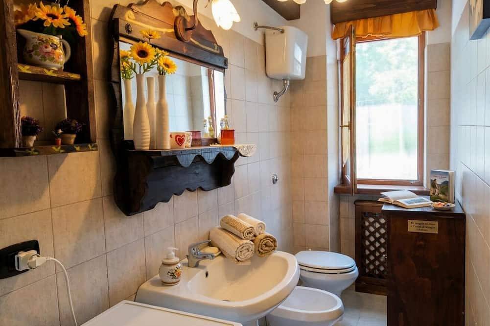 Appartamento intero, Nido con Giardino privato, Bbq e Wifi in Castel di Sangro, Provincia di L'Aquila