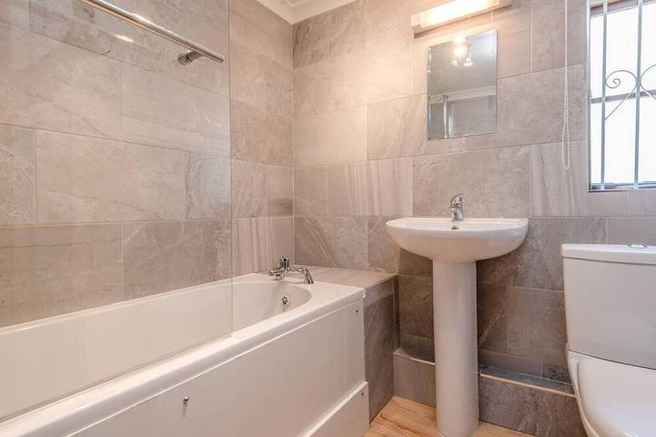 2 Bed in Brixham (oc-bx026) in Brixham, Torbay