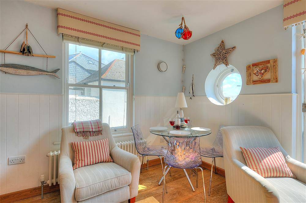 Ganze Wohnung, Ferienwohnung für 4 Personen mit Terrasse in Lyme Regis, Dorset