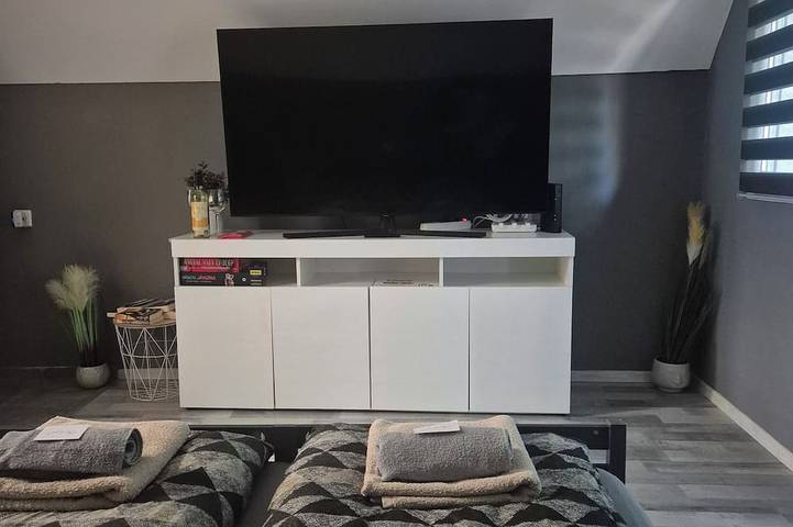 2544 Neszmély Újhegy út 4 in Neszmély, Kleingebiet Totis
