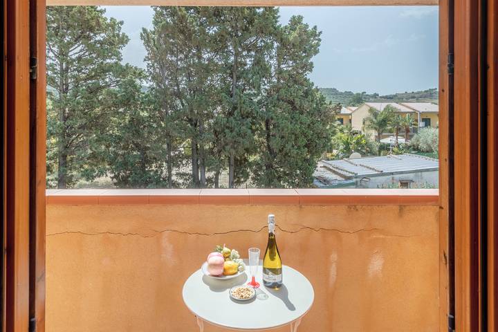 Gîte pour 4 personnes, avec balcon à Campofelice di Roccella - 2