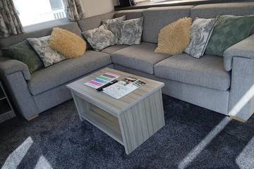 Static Caravan for 4 People in Ingoldmells, Lincolnshire, Photo 3