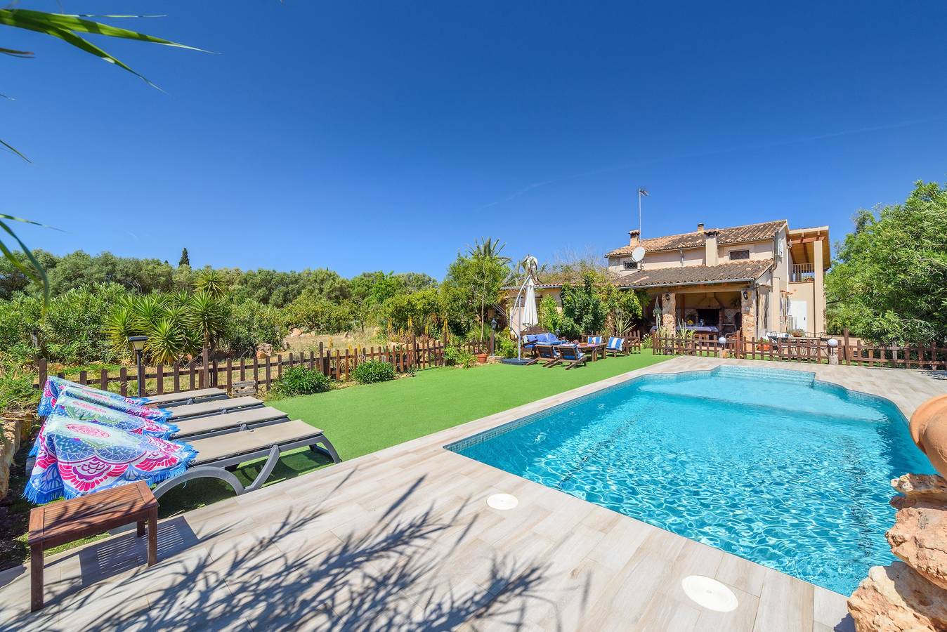 Finca "Son Antem" avec piscine privée, jardin, terrasse et Wi-Fi in Son Antem, Llucmajor