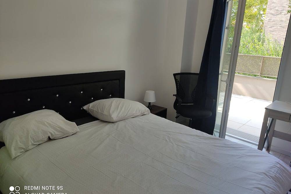 Entire apartment, Ville Nature in Cergy, Val-d'Oise