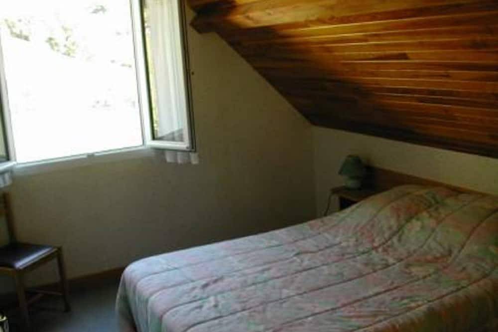 Large capacity village house in Laruns, Béarn