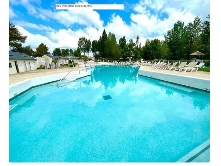 Camping pour 6 personnes, avec Terrasse ainsi que Jardin et Piscine à Onzain