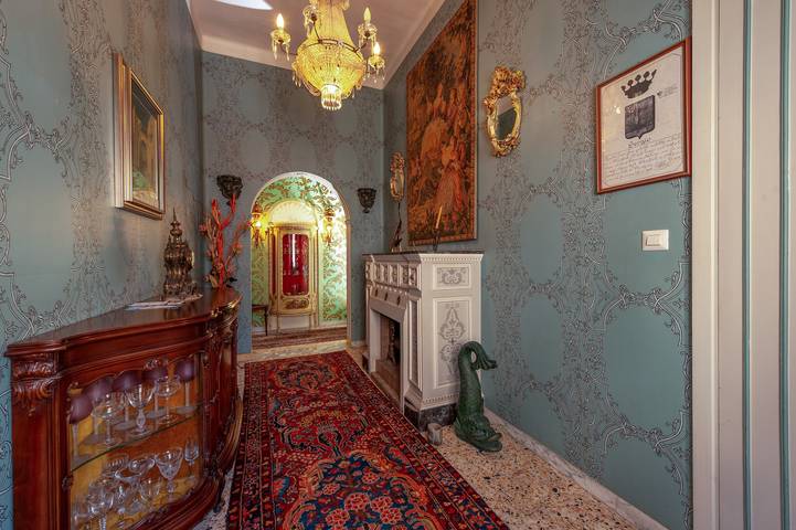 Appartamento intero, Appartamento 'Dimora Anni 50' con terrazza privata, Wi-Fi e aria condizionata in Lecce, Provincia di Lecce