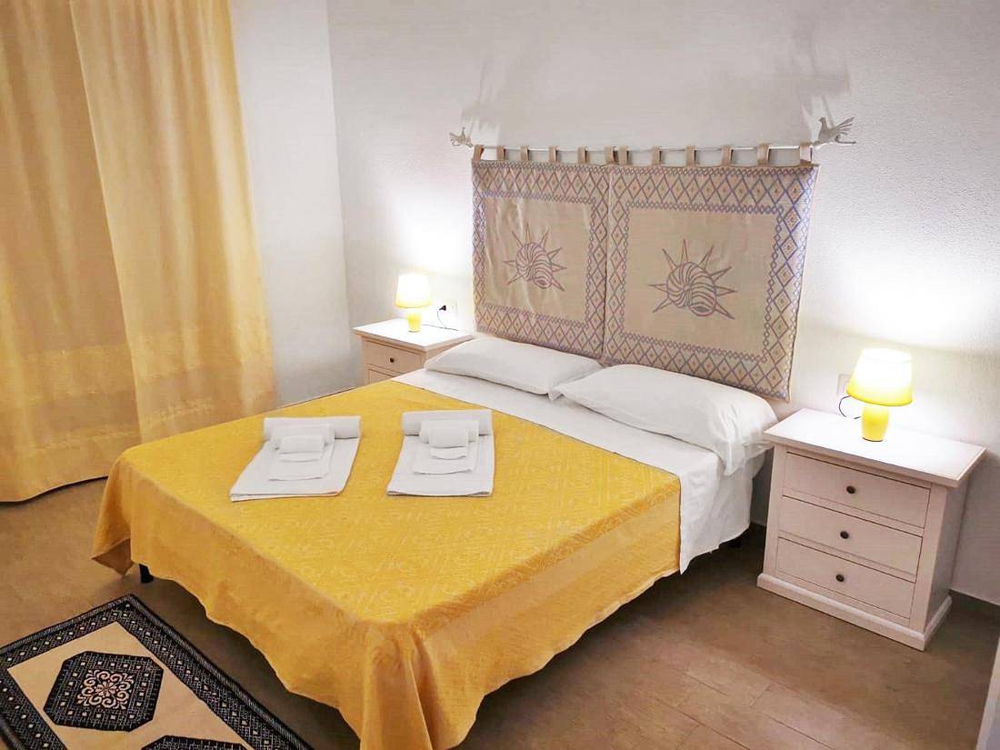 Ganze Wohnung, Die fantastische Residenza Badus mit 2 Schlafzimmern bietet Platz für 6 Personen mit Kind und Meerblick in Çamlıhemşin, Schwarzmeerregion