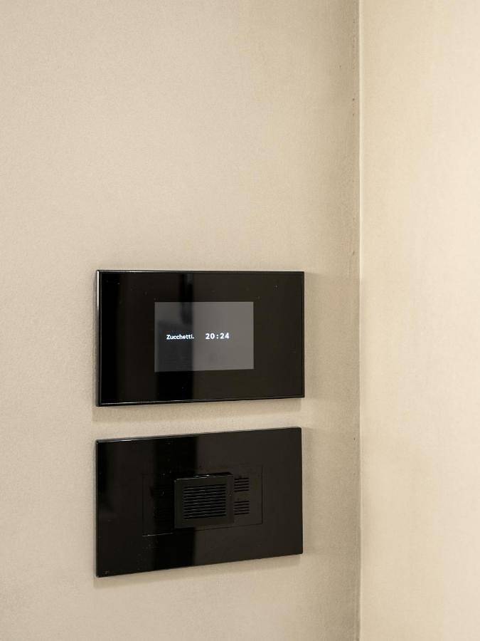 Gîte pour 2 personnes, avec terrasse ainsi que jacuzzi et jardin à Orbassano - 3