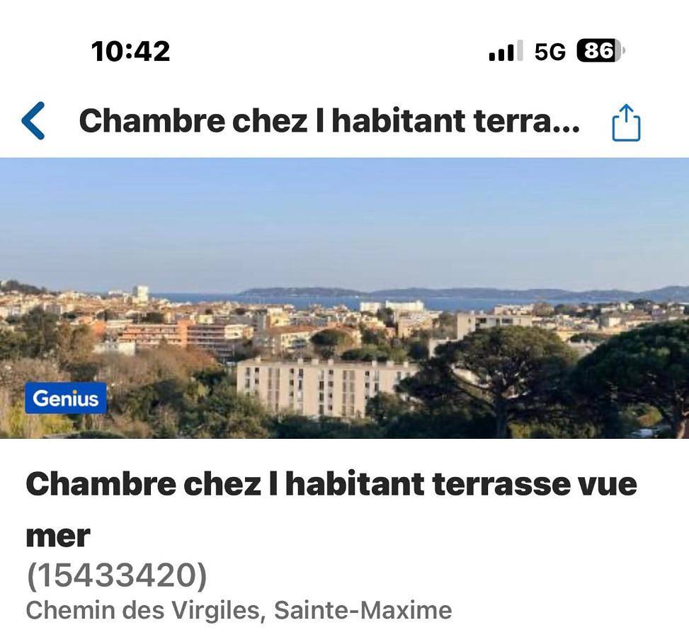 Chambre chez l habitant terrasse vue mer in Sainte-Maxime, Côte méditerranéenne (France)