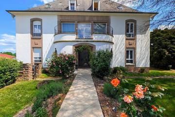 Gîte pour 50 personnes, avec jardin et jacuzzi à Diemeringen
