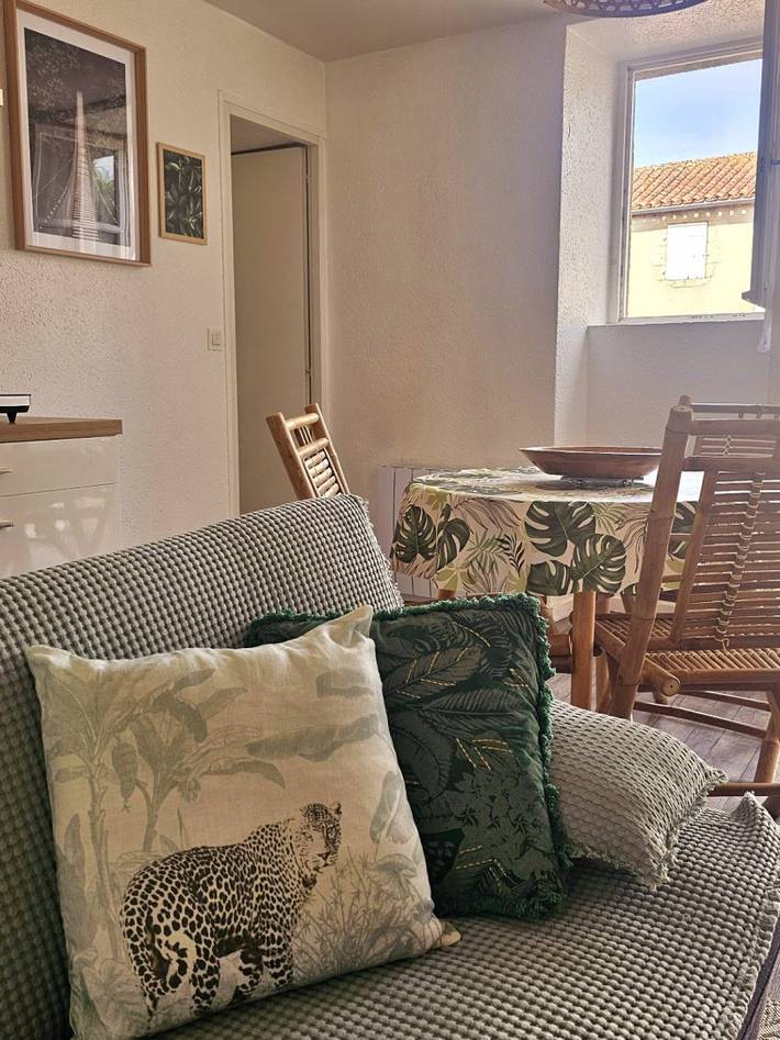 Gîte pour 3 personnes, avec piscine et jardin à La Roche-sur-Yon - 2