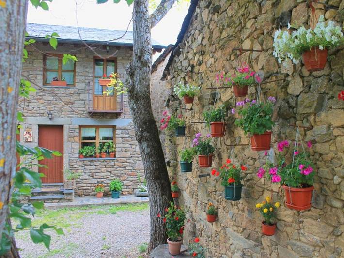 Casa rural para 5 personas, con vistas y jardín en Galende - 3