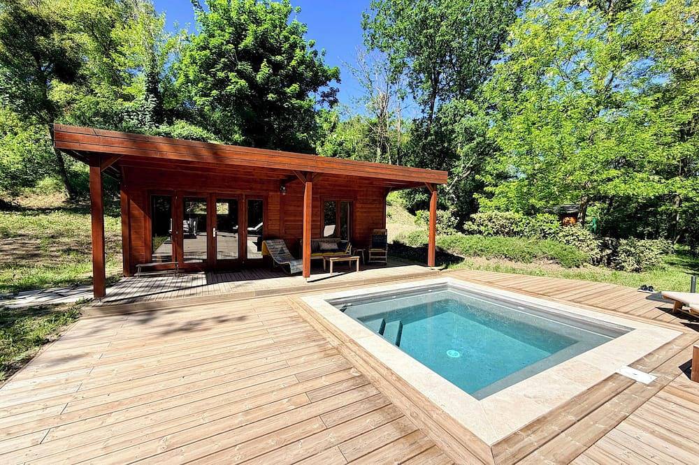 Appartement entier, Bambou – Gîte, bassin & spa in Forcalquier, Parc naturel régional du Luberon
