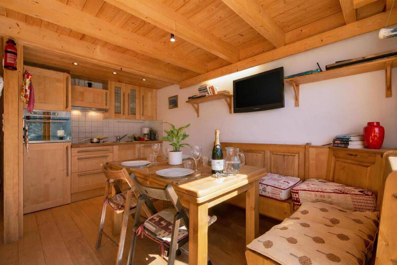 Appartement entier, Grand Roc C213 from Slopes 280m, Mont-Blanc View, Parking & Wifi - Happy Rentals in Argentière, Chamonix-Mont-Blanc