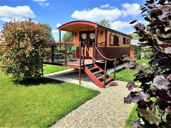 Gîte pour 4 personnes, avec jardin à Valliquerville