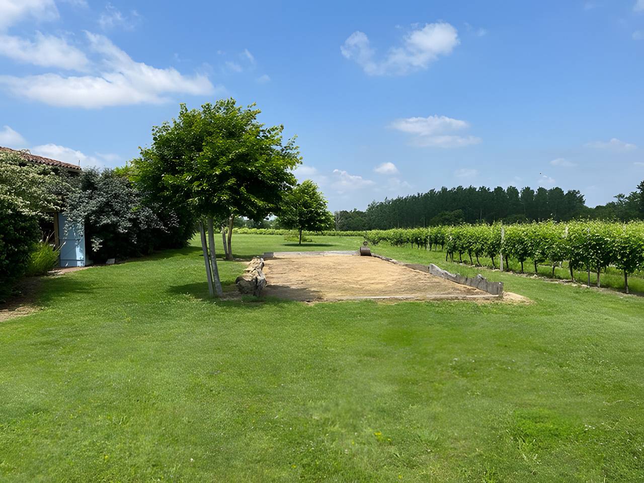 Maison de vacances 'Jouanhitte' avec piscine privée, terrasse privée et Wi-Fi in Bourrouillan, Gers