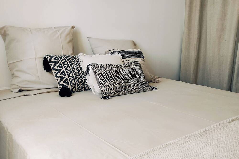 Nice air-conditioned villa with private pool in Noves, Region de Arles