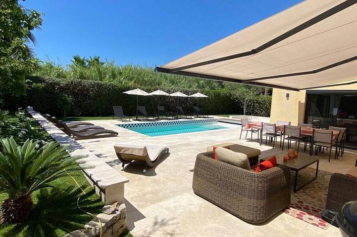 Villa pour 8 personnes, avec jardin et balcon à Saint-Tropez