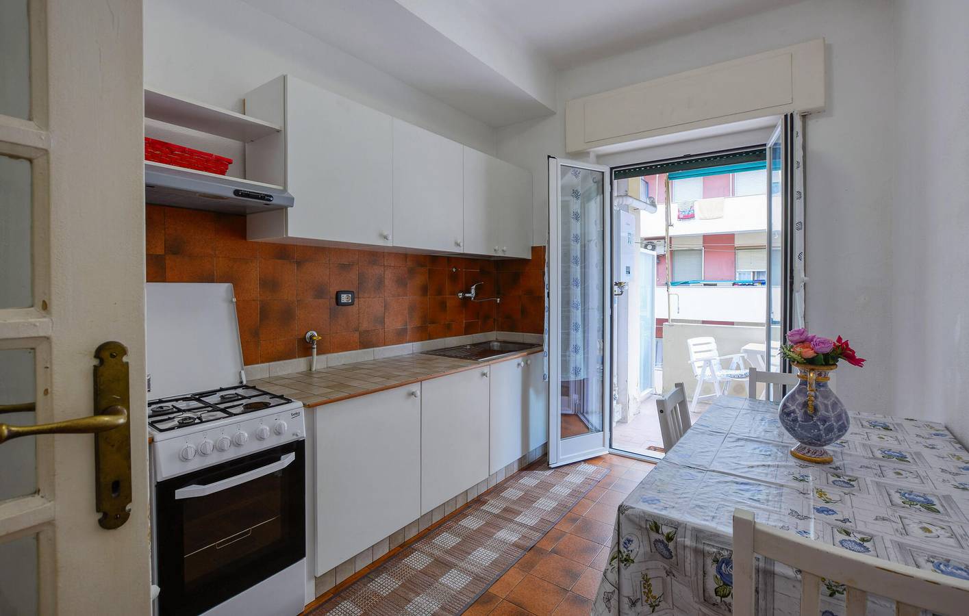 Ganze Ferienwohnung, Gemütliches Apartment am Strand mit kostenlosem WiFi und Heizung in Recco, Riviera di Levante