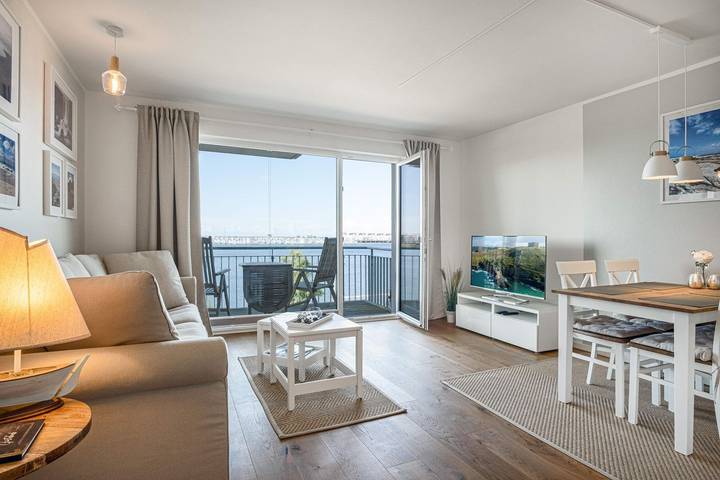 Ganze Wohnung, Portblick - 1. Reihe am Wasser, 1. Stock, Fußbodenheizung, Tv, Balkon, Duschbad in Olpenitz, Kappeln
