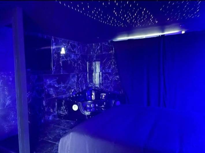Chambre d’hôte pour 2 personnes, avec terrasse et jacuzzi à Solaro - 2