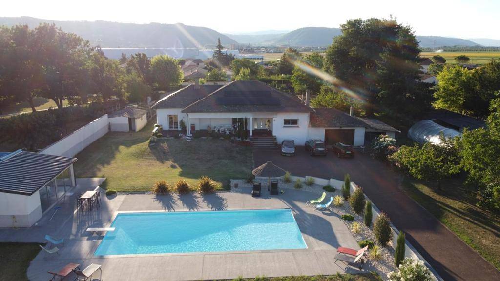 Appartement de vacances entier, Double Room with Garden View in Beausemblant, Région de Valence