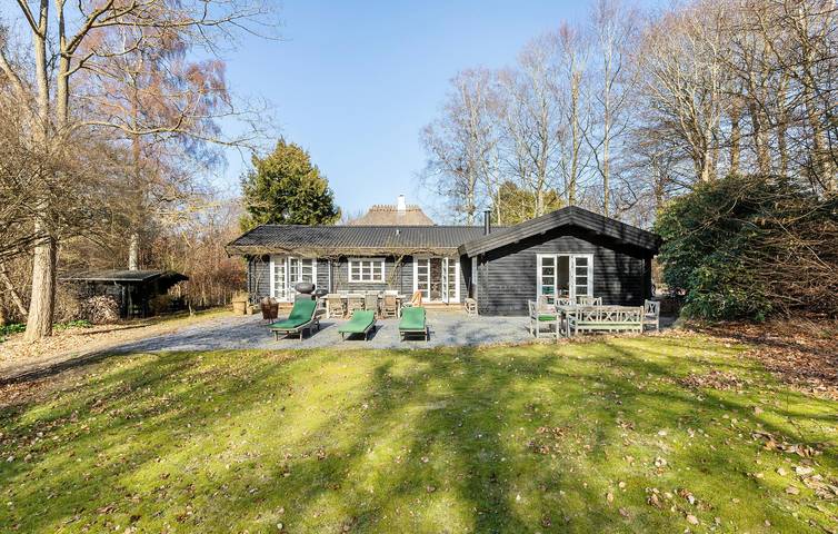 Ferienhaus für 6 Personen, mit Garten und Terrasse sowie Sauna in Tisvilde