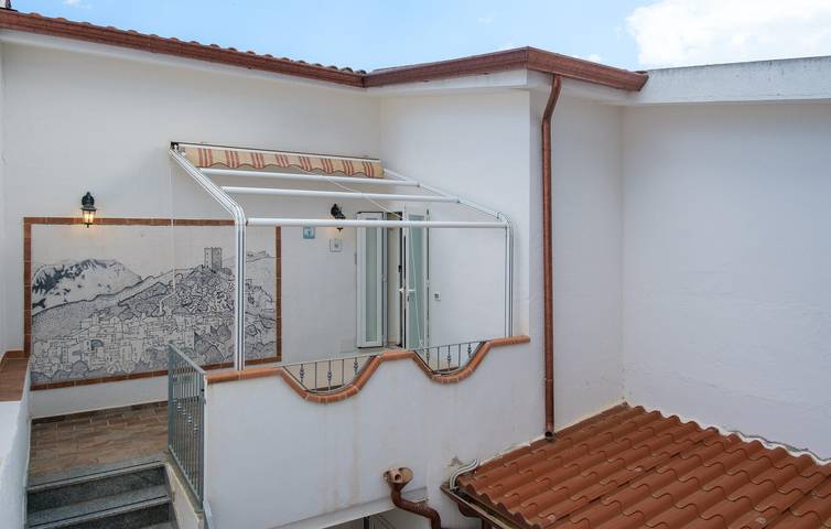 Appartamento per 7 persone, con Terrazza a Posada