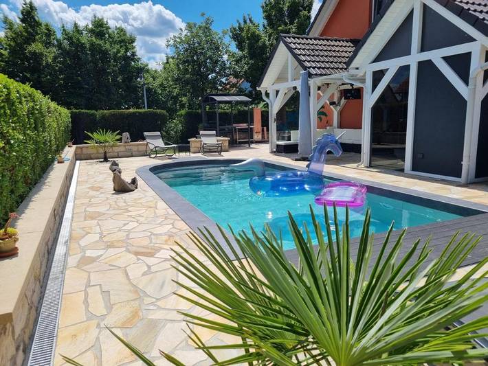 Ferienwohnung für 5 Personen, mit Ausblick und Pool sowie Garten in Wilsdruff