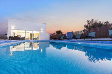 Villa voor 8 Personen in Alcantarilha e Pêra, Algarve, Afbeelding 4