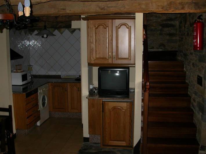 Casa rural para 4 personas, con Terraza y Jardín en Pesoz - 4